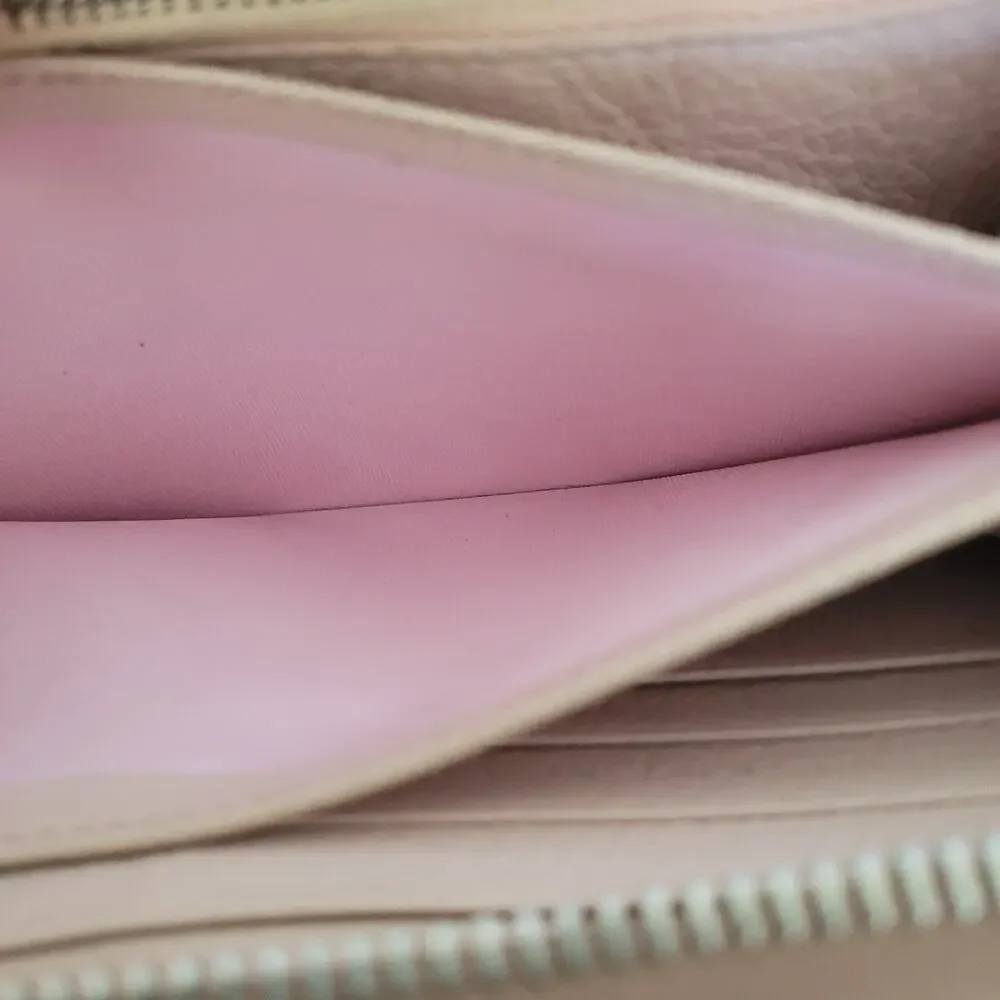 MIU MIU Beige Pink Leather Zip Long Wallet‎ Clutch Logo Accordion Large Bow